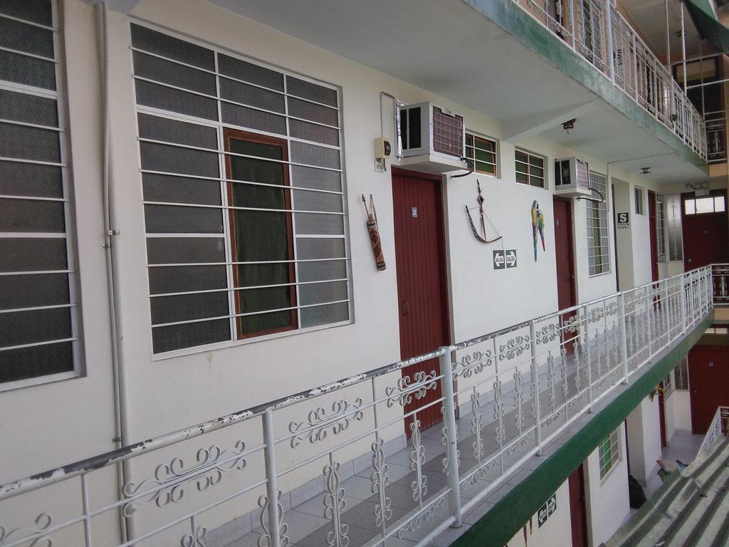 Hostal El Colibri Iquitos Dış mekan fotoğraf