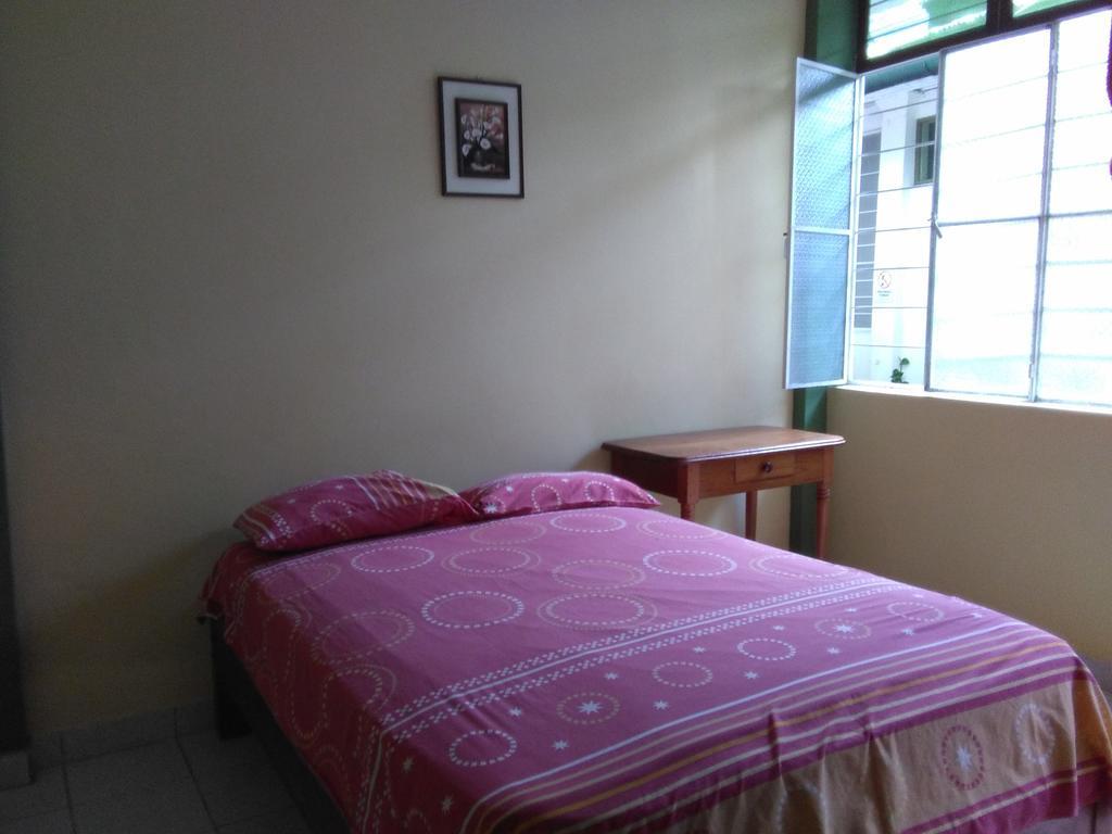 Hostal El Colibri Iquitos Oda fotoğraf