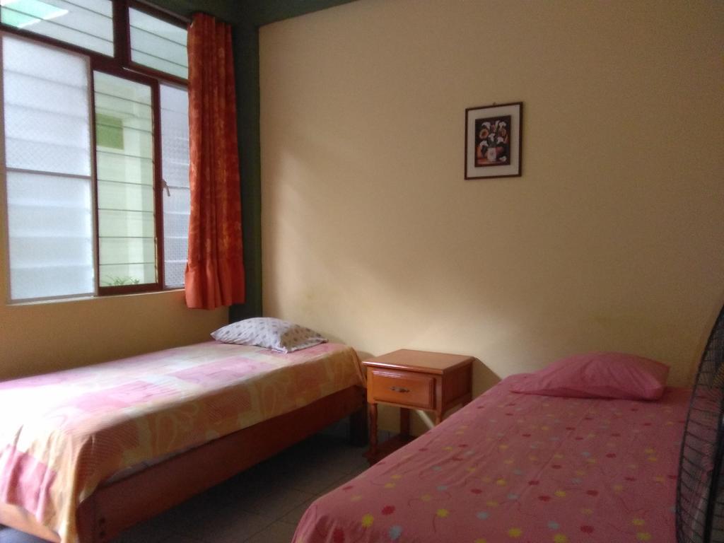 Hostal El Colibri Iquitos Oda fotoğraf