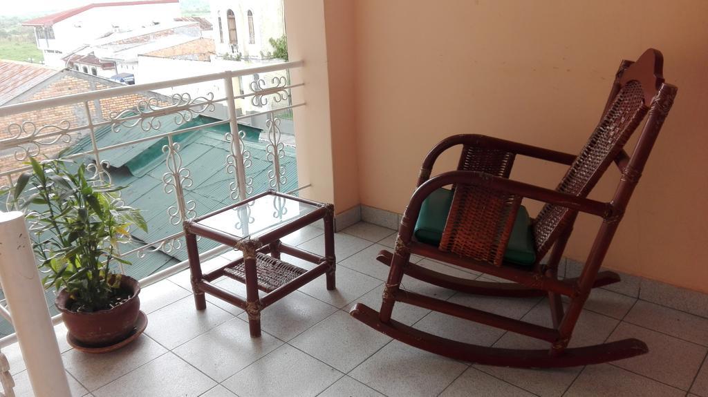 Hostal El Colibri Iquitos Dış mekan fotoğraf