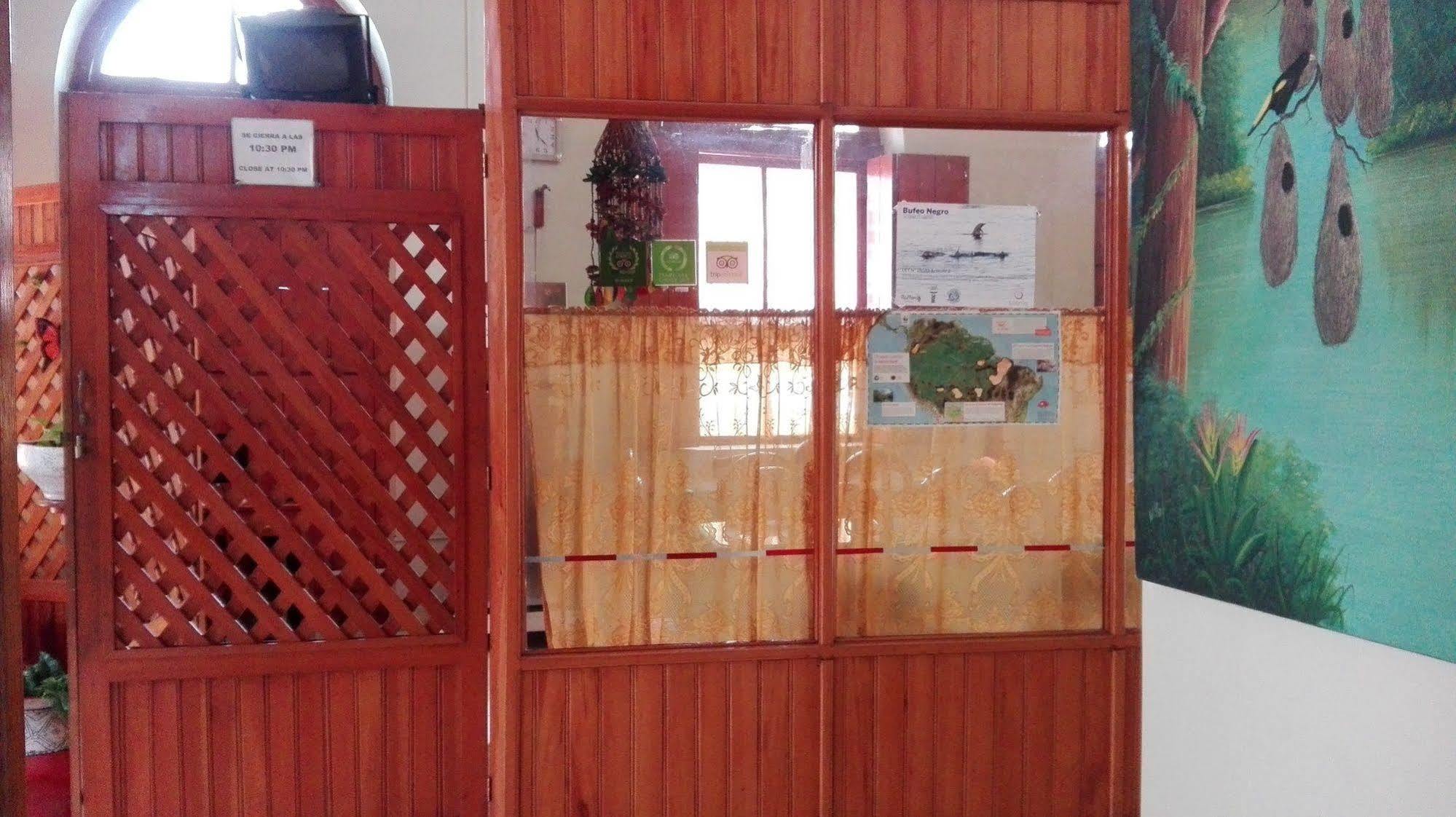 Hostal El Colibri Iquitos Dış mekan fotoğraf