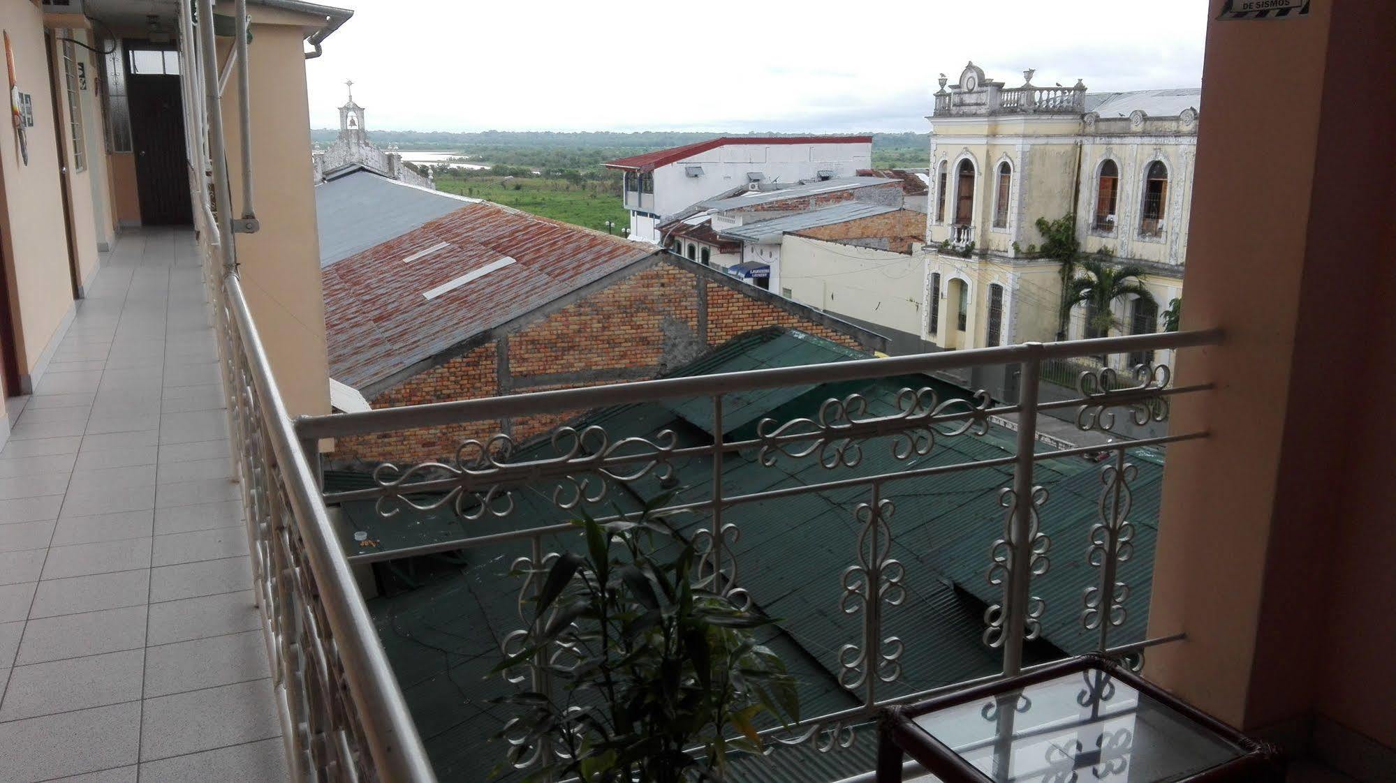 Hostal El Colibri Iquitos Dış mekan fotoğraf